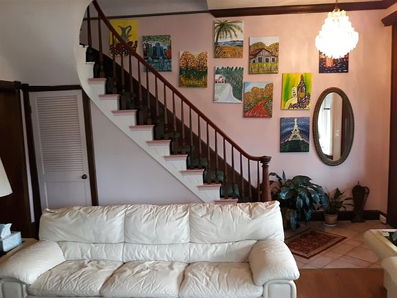 5th image of 110 Susanna Way