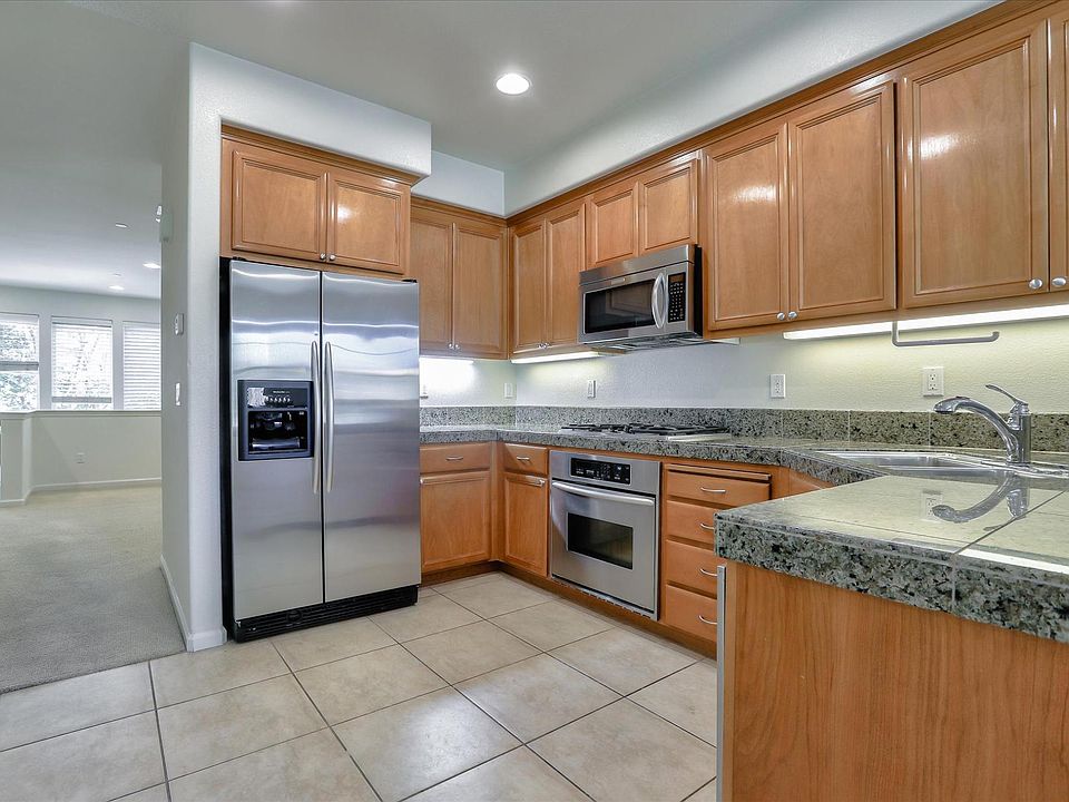 1st image of 539 Moreland Way