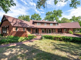 1320 N Perth Ct, Wichita, KS 67208