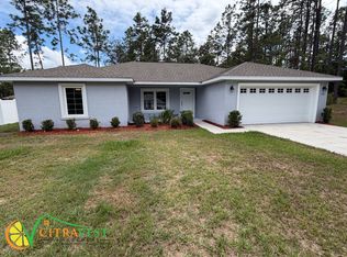 1912 W Quaker Ln, Citrus Springs, FL 34434