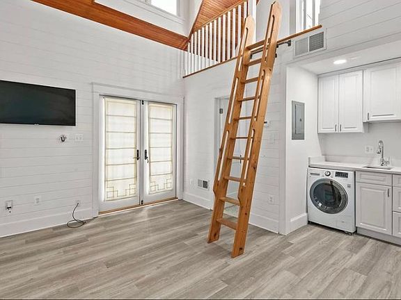 4th image of 1501 N Hancock St #1