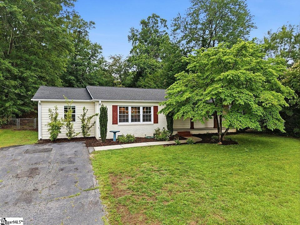 1st image of 205 Walker Springs Rd