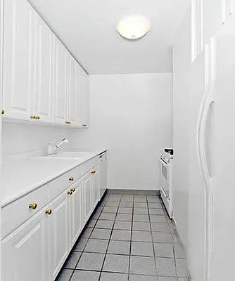 Rented by JSG Realty Corp | media 3