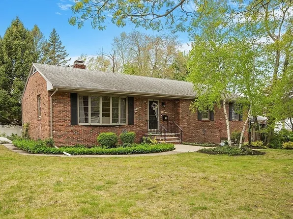 33 Butler Ave, Wakefield, MA 01880