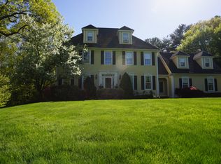 27 Sibley Rd, Sutton, MA 01590