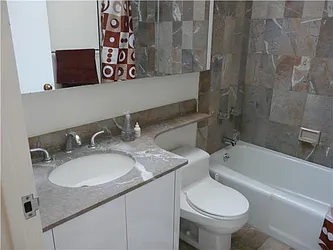 Rented by R New York