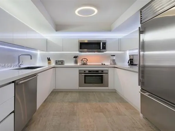 102 24th St, Miami Beach, FL