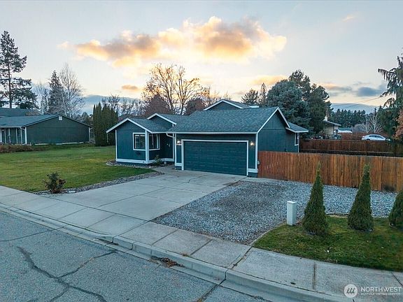 2nd image of 3428 NW Alfred Place