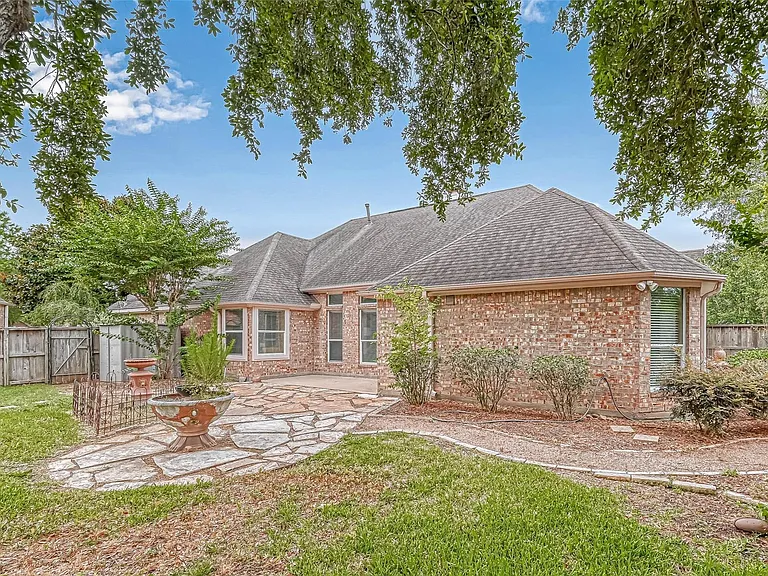 5213 Cottonwood Creek Ln — Photo 17