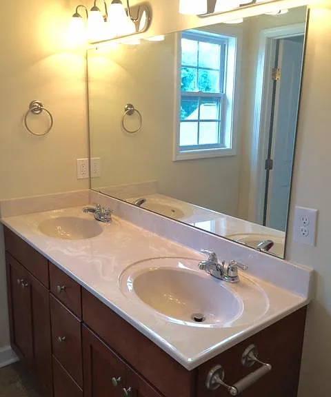 185 Phoenix Blvd NW — Photo 17