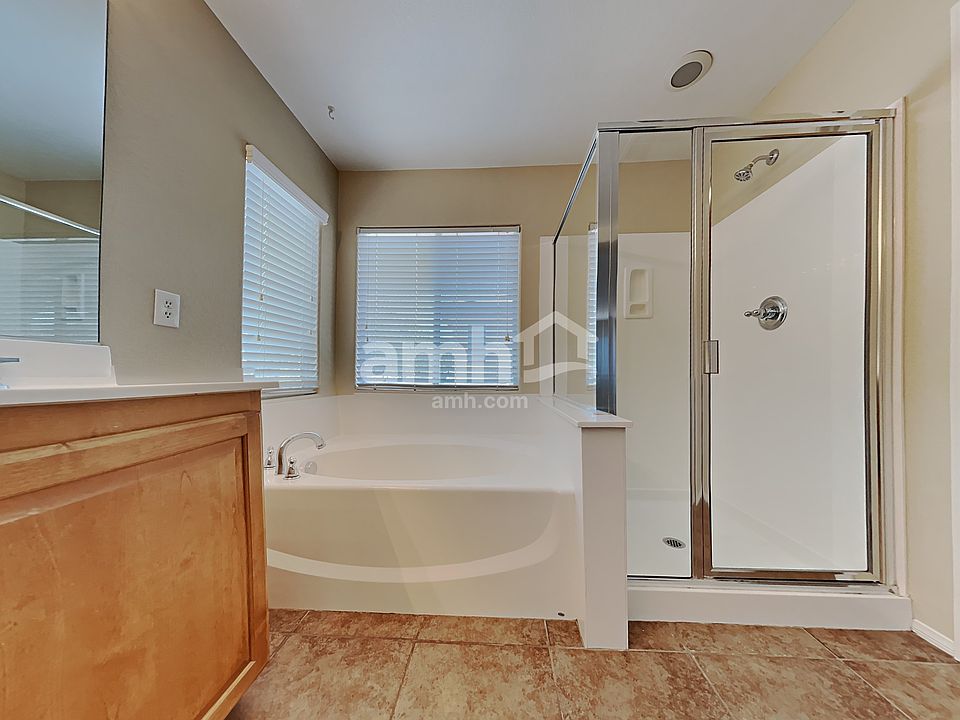 1st image of 105 Attingham Park Ave