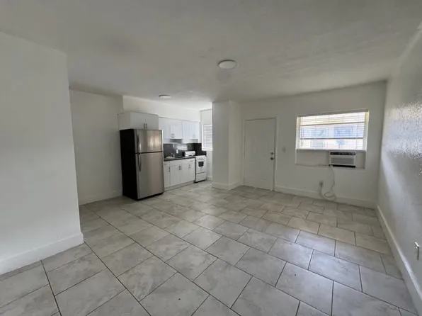 55 NW 56th St APT 6, Miami, FL 33127