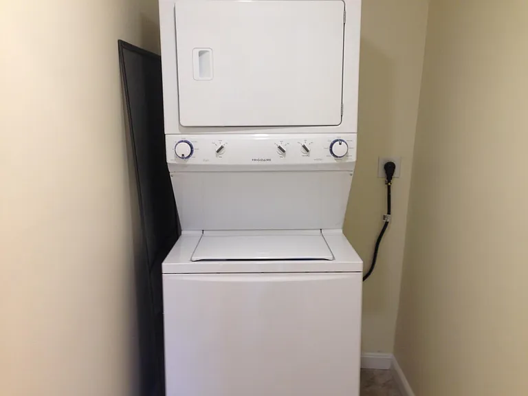 750 Highland Ave #307 — Photo 6