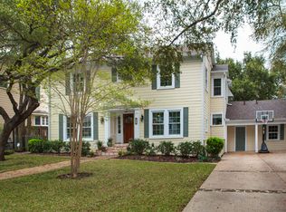 530 Grandview Pl, Terrell Hills, TX 78209