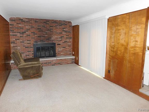 5th image of 22918 Masonic Blvd