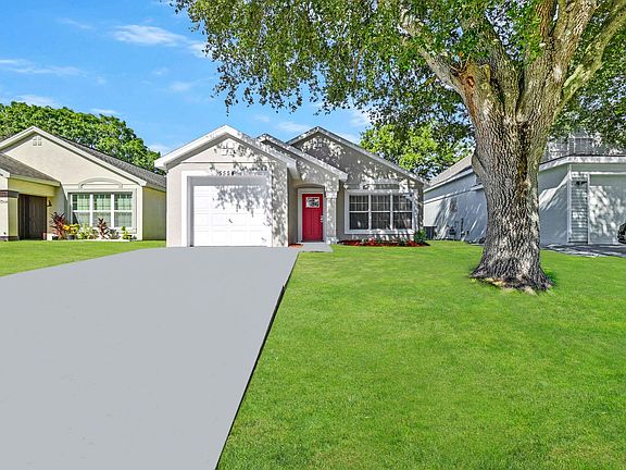 3rd image of 5554 Regal Oak Cir