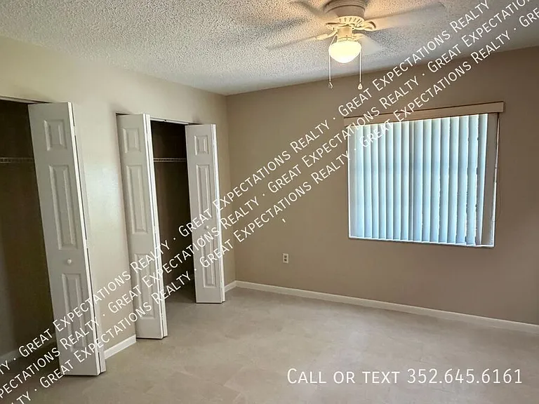 3381 NE 56th Ave — Photo 10