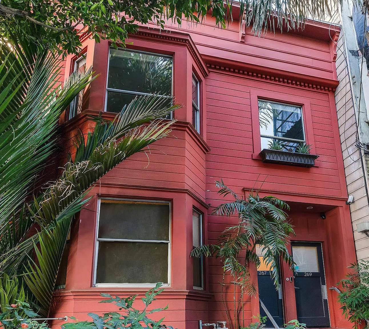 2 bed, 2.0 bath, 1147 sqft, $6,950 — Photo 1