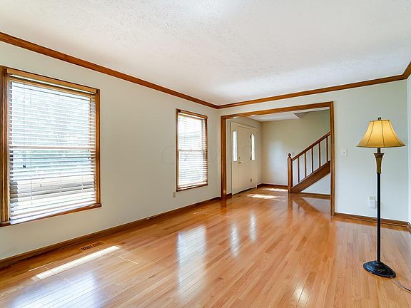 4th image of 3042 Scioto Pl