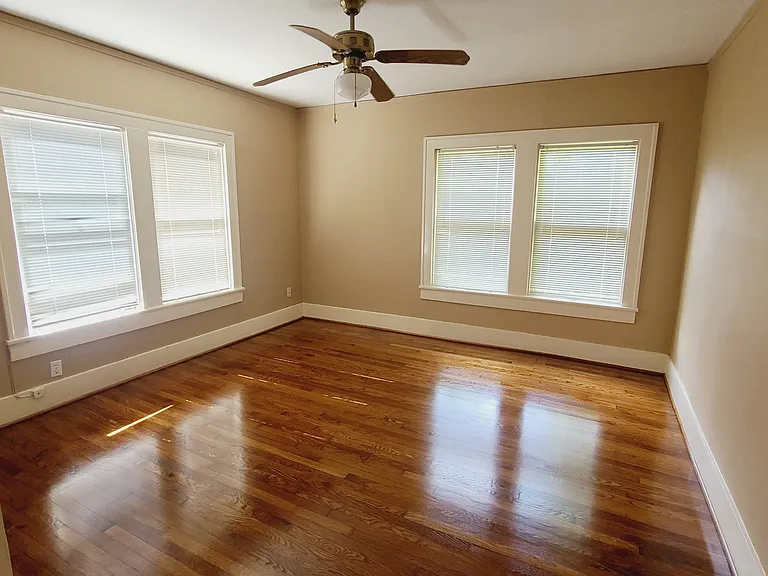 1610 Castle Ct — Photo 10