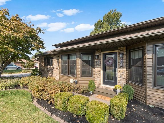 2nd image of 114 Meadowbrook Dr