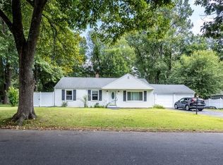 65 Wilshire Rd, Springfield, MA 01118