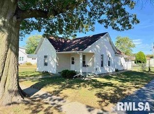 512 N Maple St, Mount Sterling, IL 62353