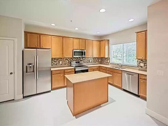 5th image of 2511 Passamonte Dr