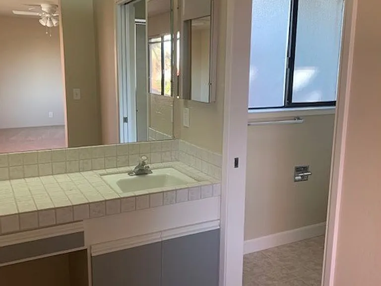 1120 Eden Bower Ln — Photo 17