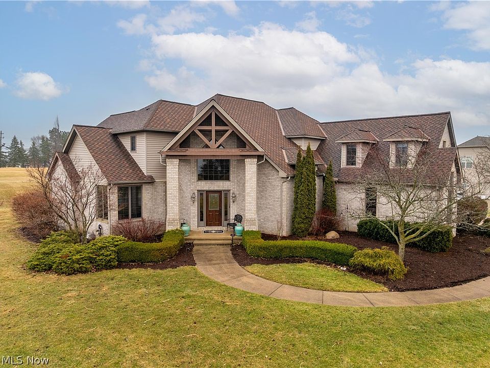 1st image of 6445 Foxglove Dr