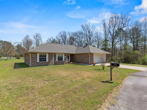 2106 Valley View Dr, Mena, AR 71953
