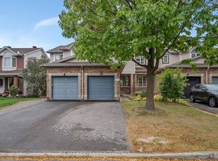 858 Como Cres, Ottawa, ON K4A 3Z9