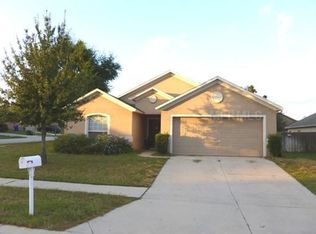 2312 Barons Ct, Tavares, FL 32778
