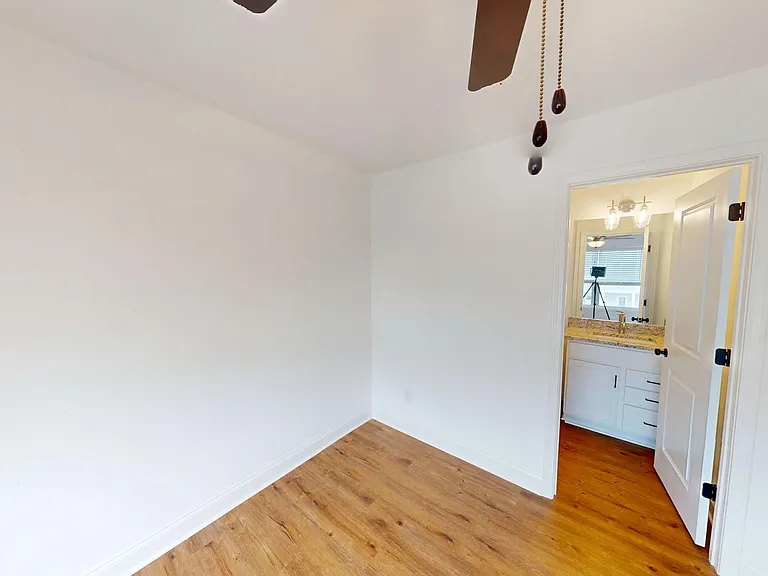 852 Levitan Dr — Photo 24