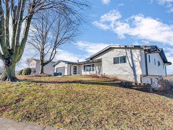 2nd image of 350 Eastland Dr SE
