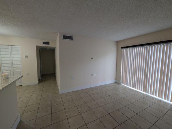7030 NW 179th St APT 13-110