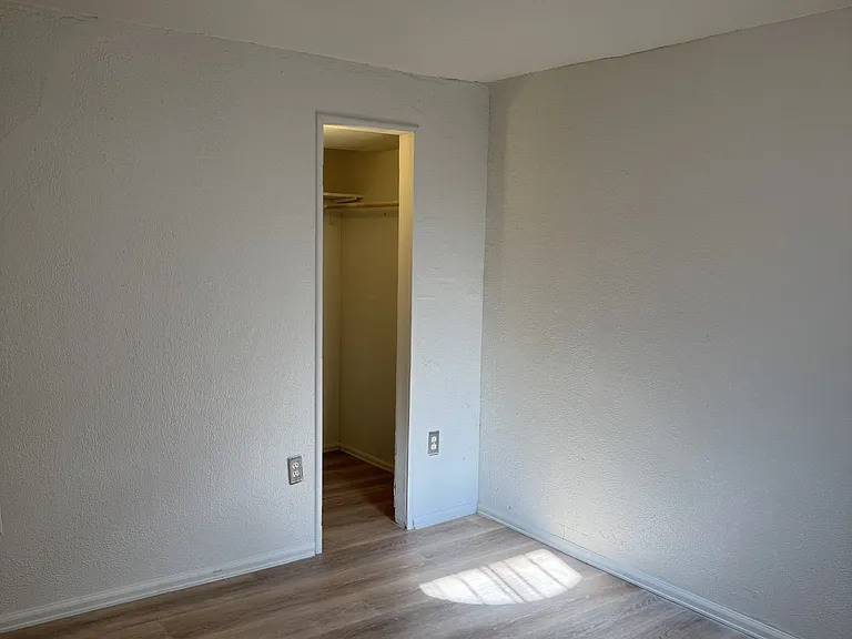 14467 E Radcliff Dr — Photo 15