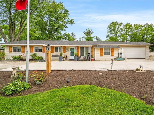 566 Sherwood Dr, Aurora, OH 44202