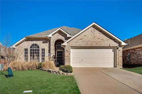 5121 Stonecrest Dr Photo 1