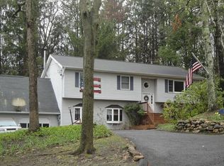 35 Upper Reservoir Rd, New Milford, CT 06776