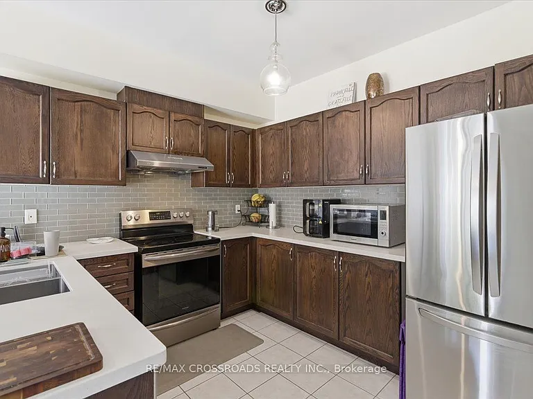 8 Culver Ln — Photo 10
