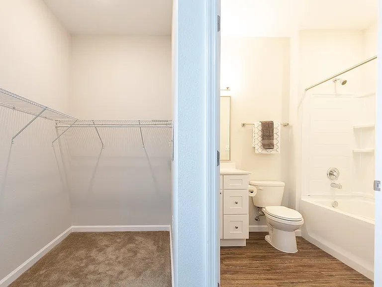 3554 Austin Davis Ave #306 — Photo 16