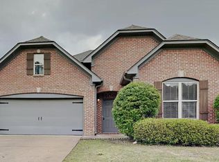 1295 Washington Dr, Moody, AL 35004