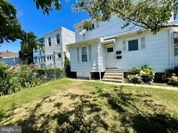 2700 Edgmont Ave APT B, Brookhaven, PA 19015