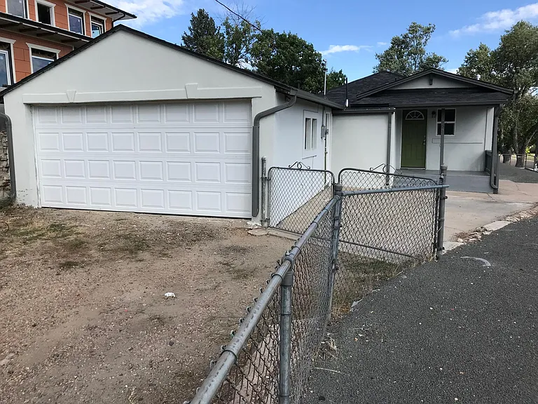 403 Julian St — Photo 17