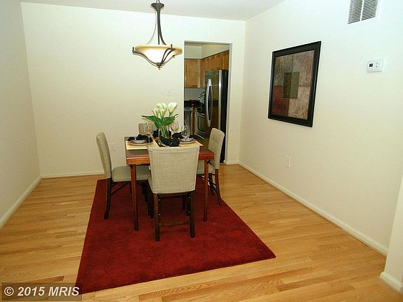 4th image of 11926 Shagbark Dr