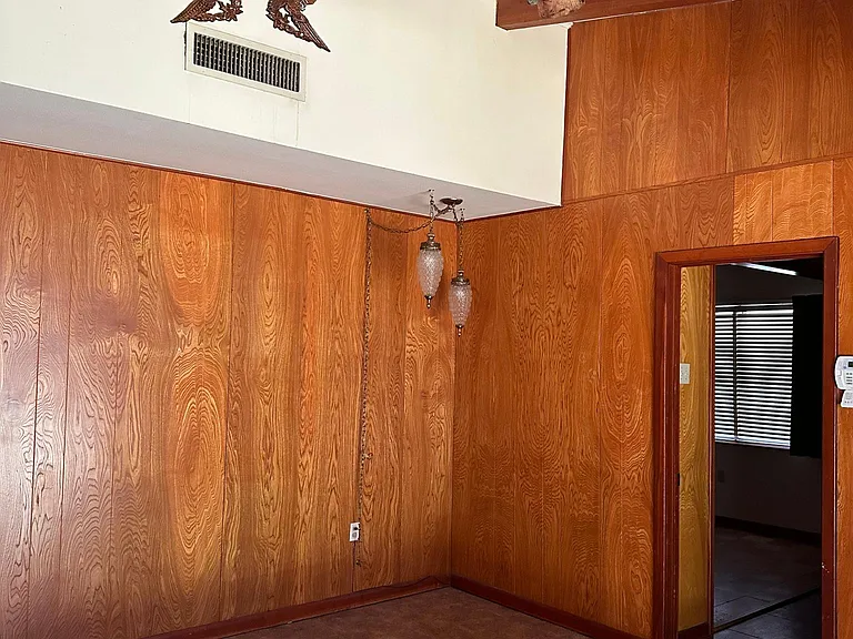 5524 Mildred Ave — Photo 10
