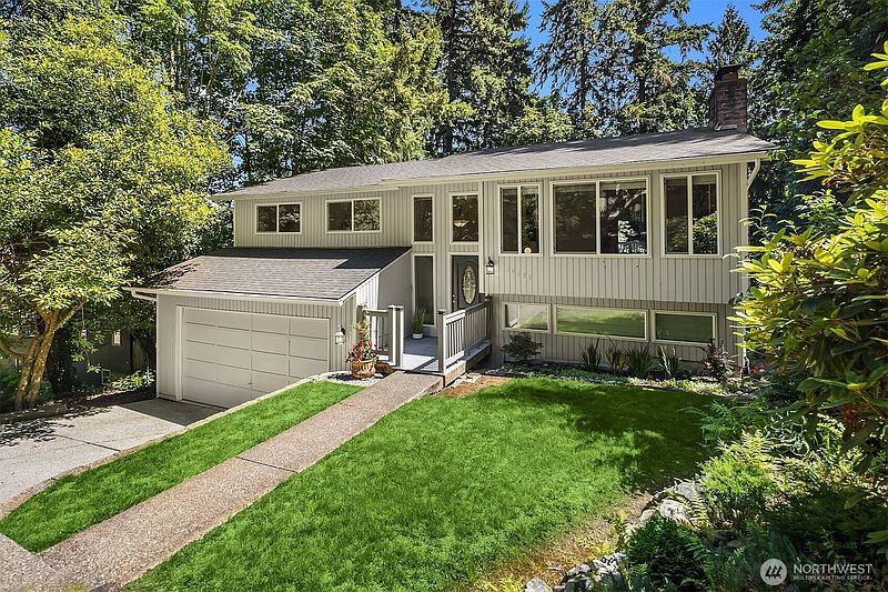 2nd image of 14658 204th Avenue SE
