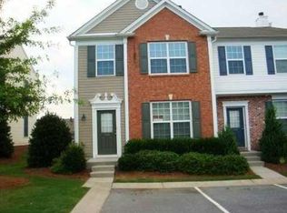 1044 Prestwyck Ct, Alpharetta, GA 30004