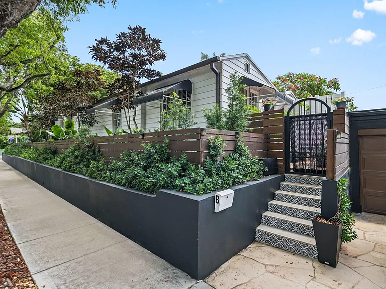 744 Sunset Rd — Photo 35